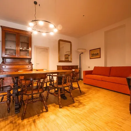 Roberto Historic House *