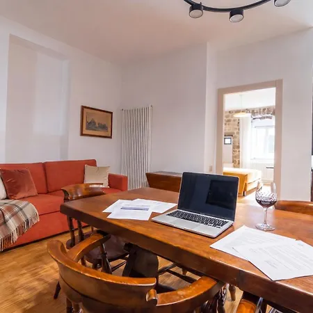 Апартаменты Roberto Historic House Губбио